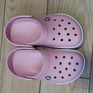 CROCS